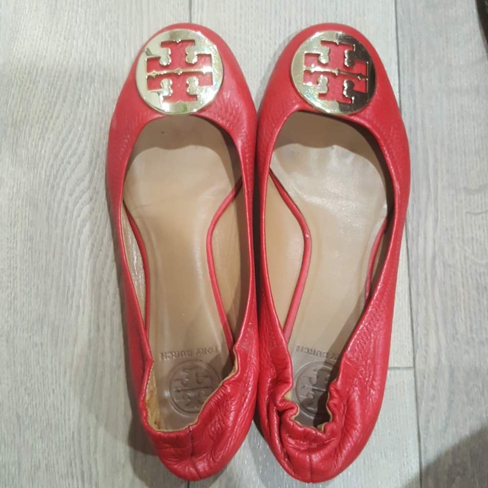 Tory Burch Reva Leather Flat. Red. 8.5
